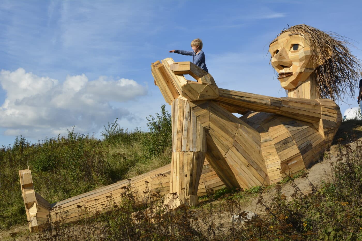 Hilltop Trine — Trolls