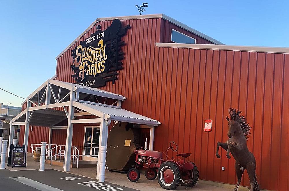 Simonian Farms — Pumpkin patches