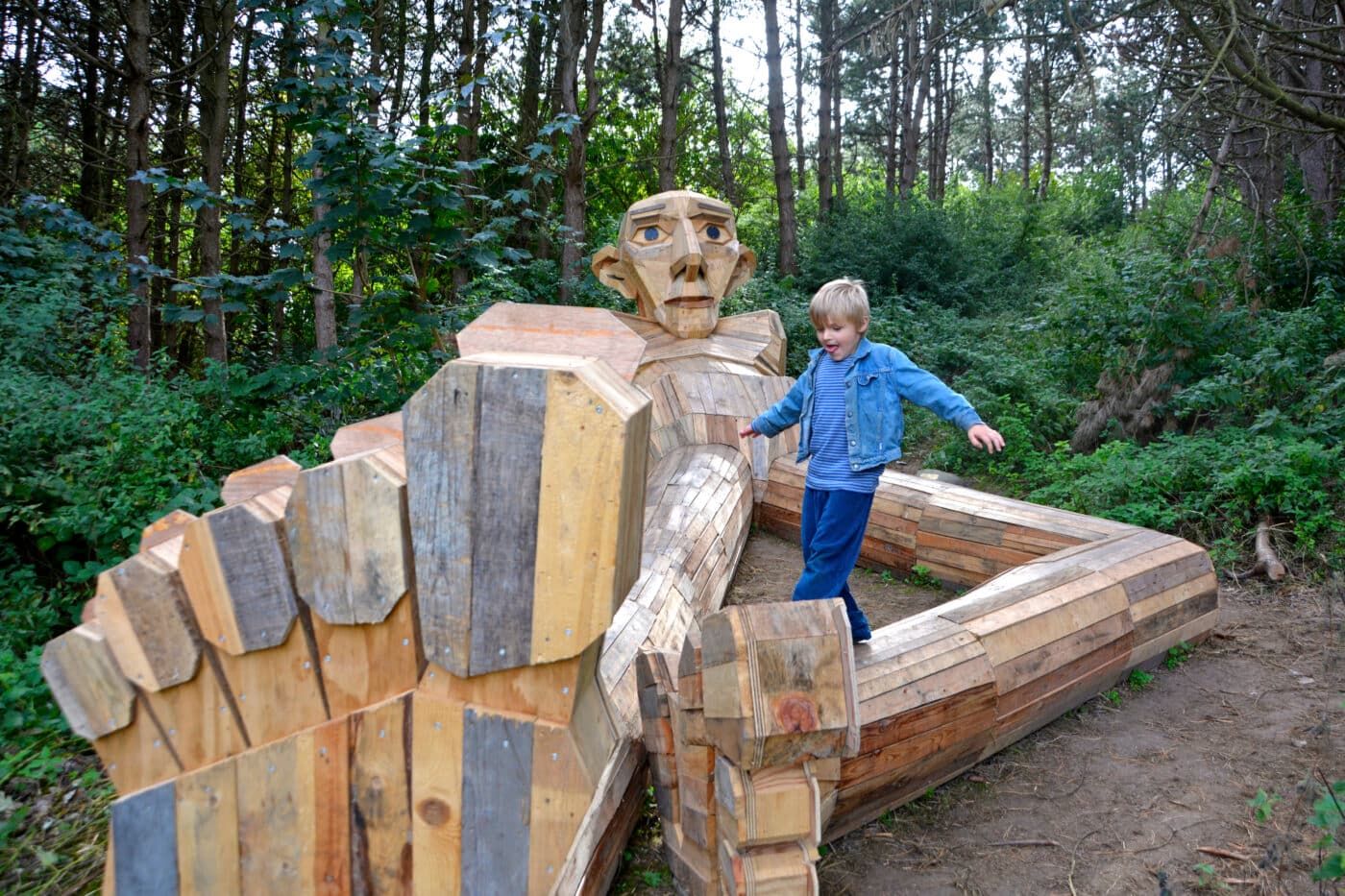 Thomas on the mountain — Trolls